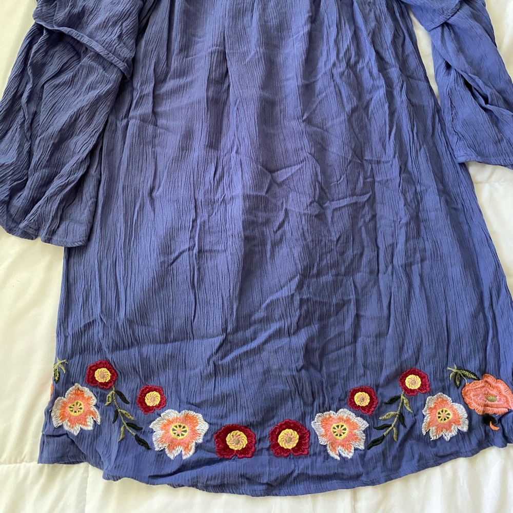 Dress - Picture 4 of 4
